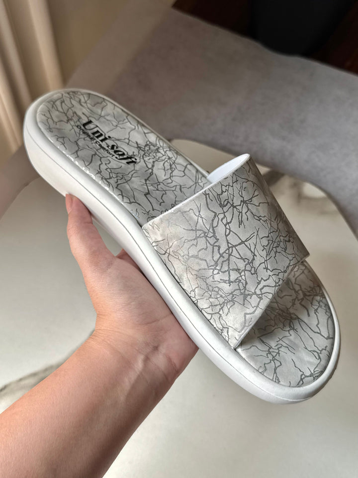 Soft Cloud Slides