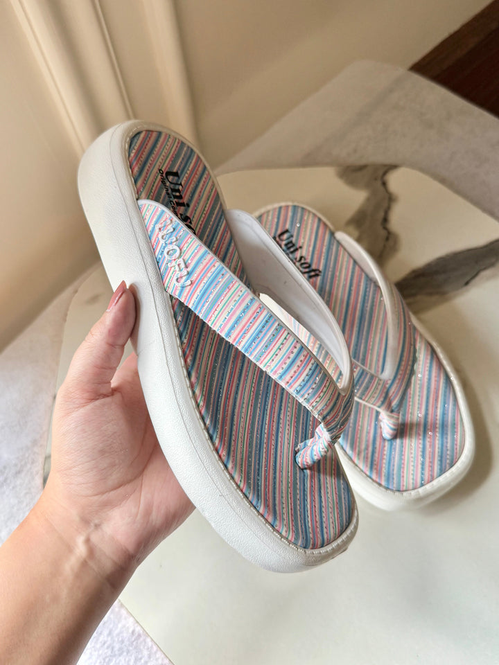 Soft Ella Slides