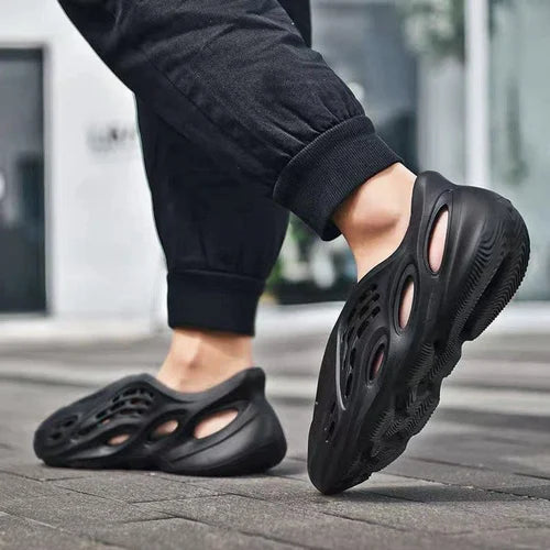 Yeezy Foam RNNR Sneakers